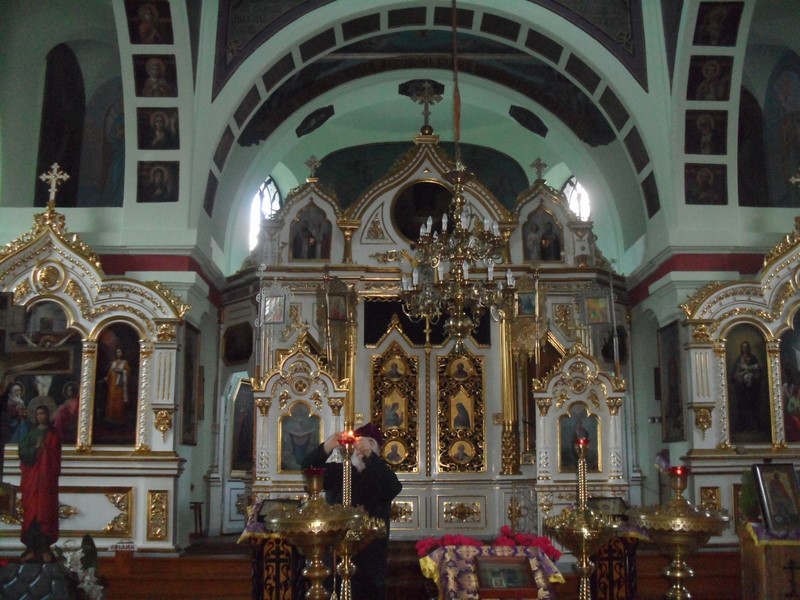 Wnętrze cerkwi - ikonostas z 1905 r.