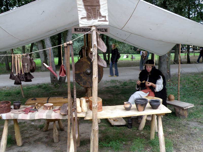 W czasie Festynu Archeologicznego można uczestniczyć w warsztatach, pokazach konkursach,...