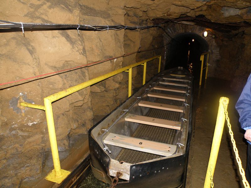 W podziemnych korytarzach kopalni