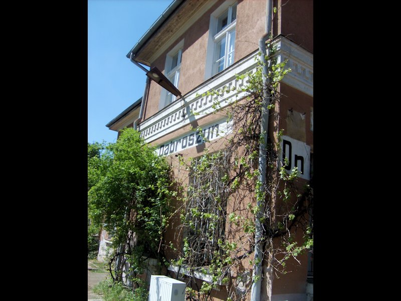 Stacja PKP w Dąbroszynie