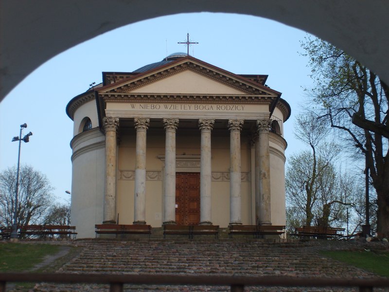 kościół pw. Wniebowzięcia NMPanny, d.kaplica pałacowa z 1803 r.
