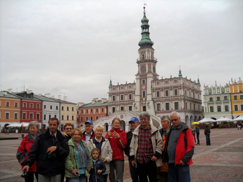 Nasza grupa na zamojskim rynku