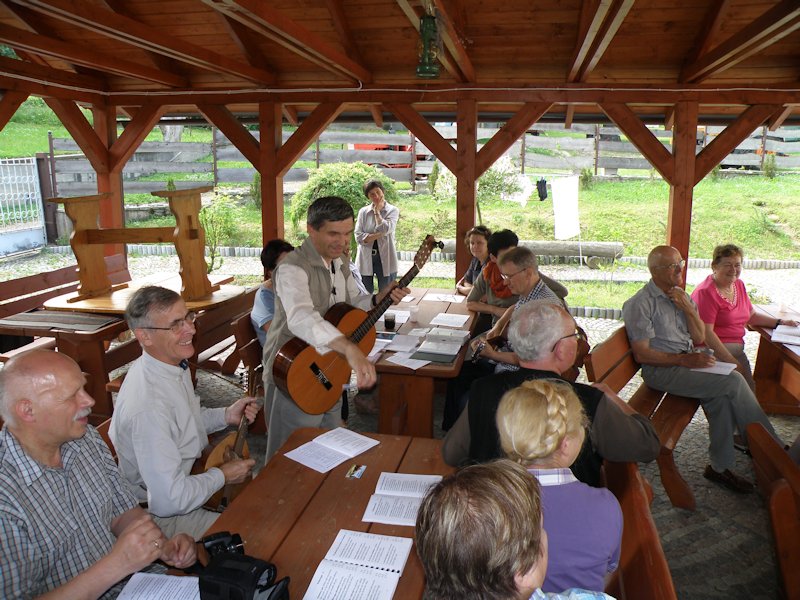 Wspólne śpiewanie z wrocławską grupą turystów