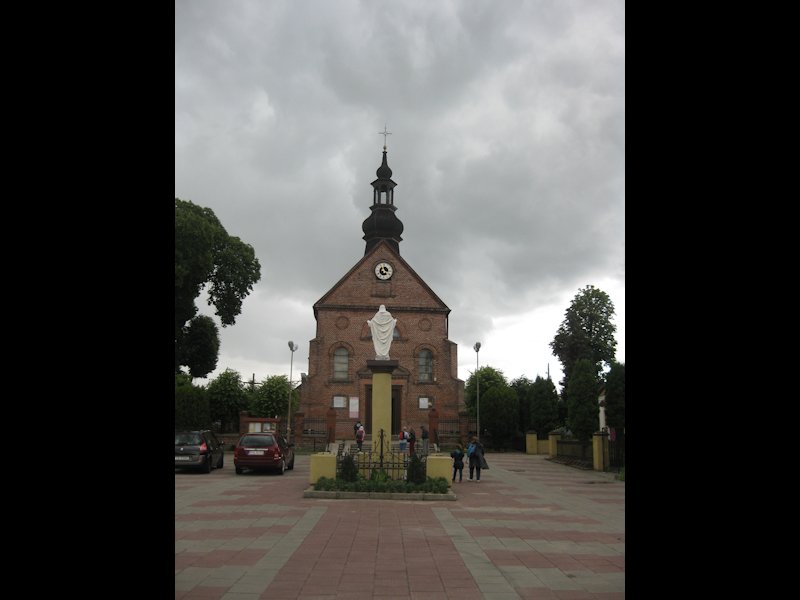 kościół parafialny pw. św.Marcina z XII-XIII w.