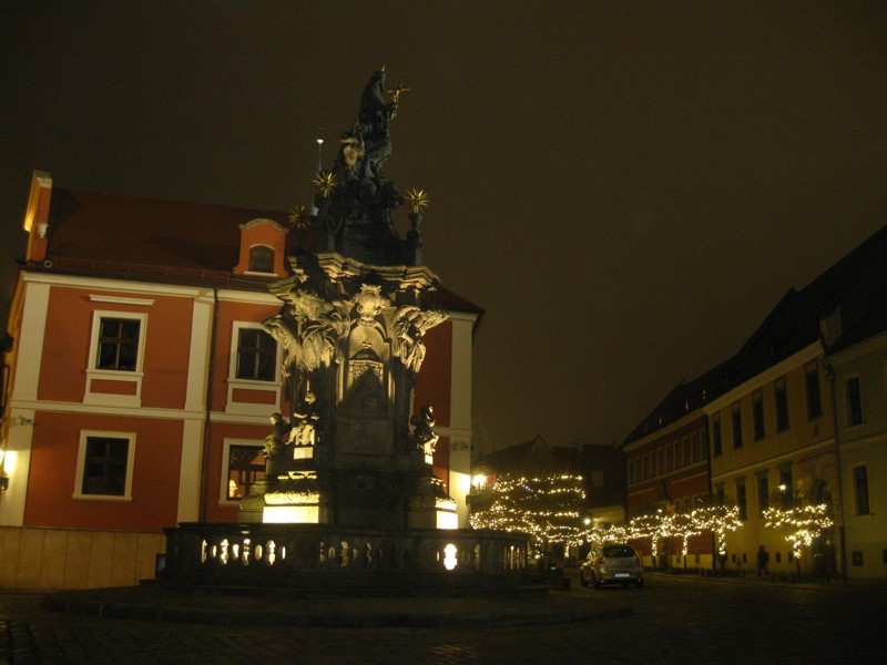 Pomnik św.Jana Nepomucena z 1732 r., projekt Christopha Tauscha