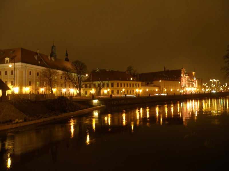 Nocny widok znad Odry