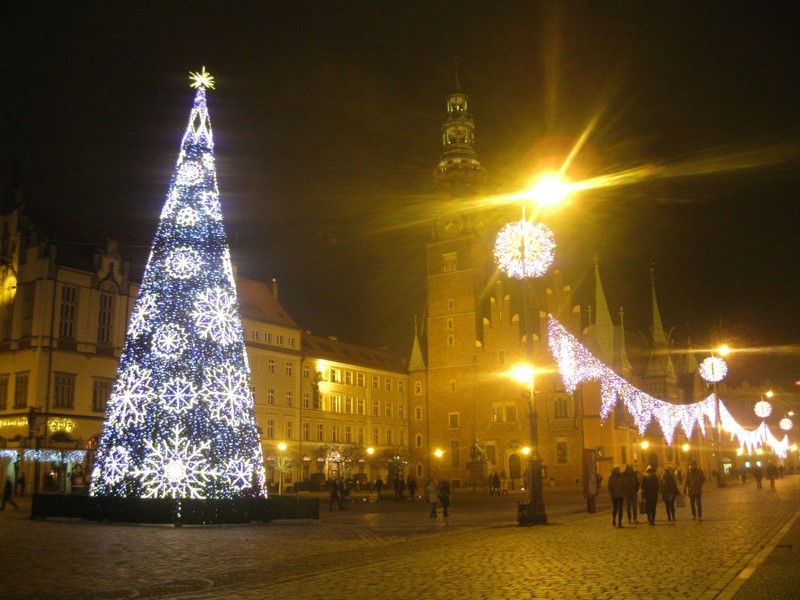 Rynek w zimowej scenerii