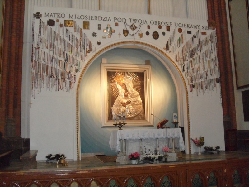 Ołtarz MB Miłosierdzia - diecezjalne Sanktuarium Maryjne