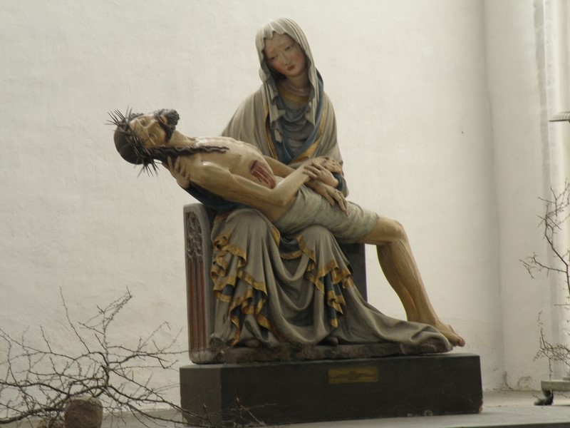 Gotycka Pieta w kaplicy św.Rajnolda